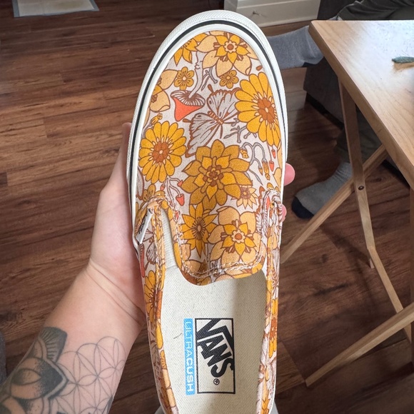 Vans Shoes - Vans size 8.5 womens
